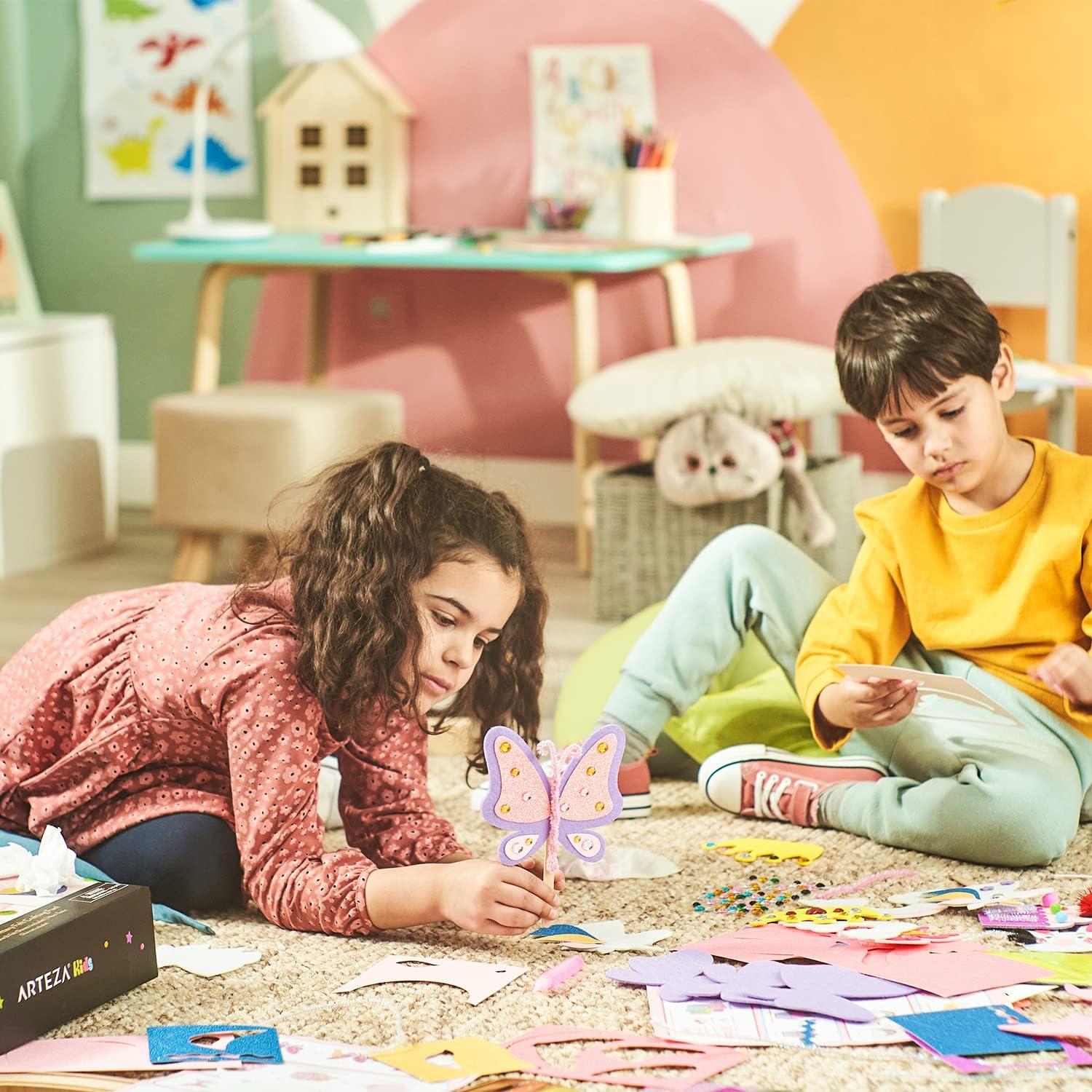 Arteza Kids Felt Kit, 422 Pieces, 21 Pre-Cut Glitter & Glitz Shapes, Assorted Felt Sheets, Glitter Mini-Pieces, Chenille Stems, and Accessories, Educational Kids’ Craft Supplies to Inspire Creativity(422 Pieces)