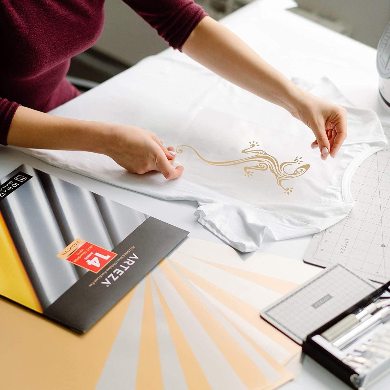 ARTEZA Heat Transfer Vinyl Sheets, 10 x 12 Inches, Pack of 14, Metallic, 7 Silver, 7 Gold, Flexible and Easy to Weed, HTV for DIY Projects